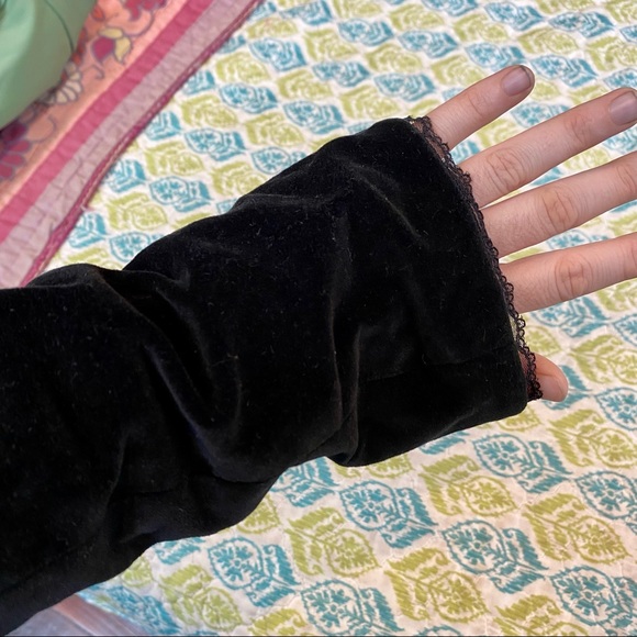 Vintage Y2K Gothic Blazer Jacket with Lace Edged Victorian Sleeves - Picture 6 of 10